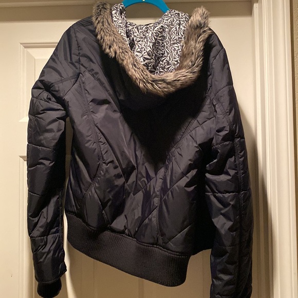 Volcom Jacket - Picture 3 of 3